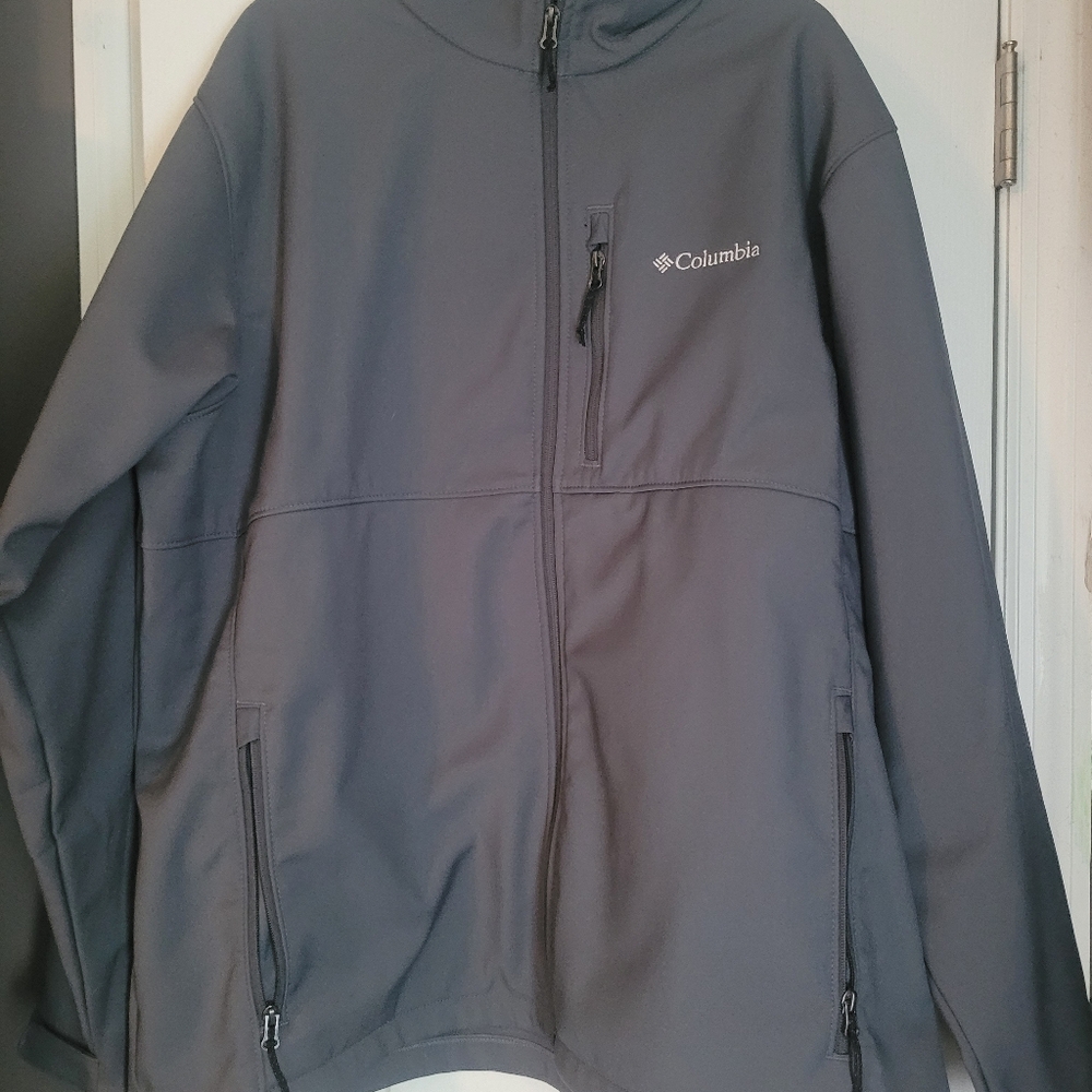 Columbia Men's Dark Gray Performance Jacket